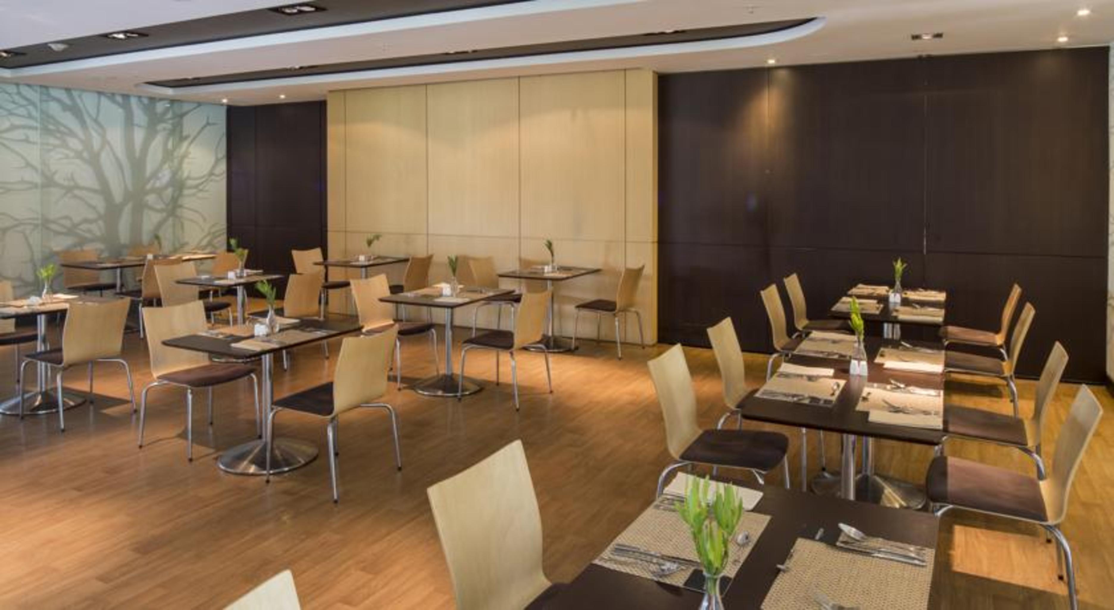 Movich Hotel Las Lomas Rionegro Ngoại thất bức ảnh Restaurant
