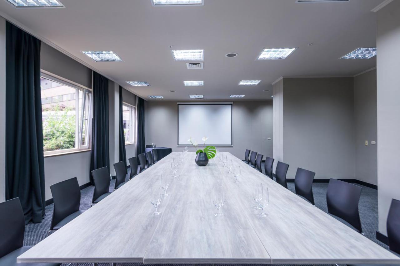Movich Hotel Las Lomas Rionegro Ngoại thất bức ảnh Meeting room